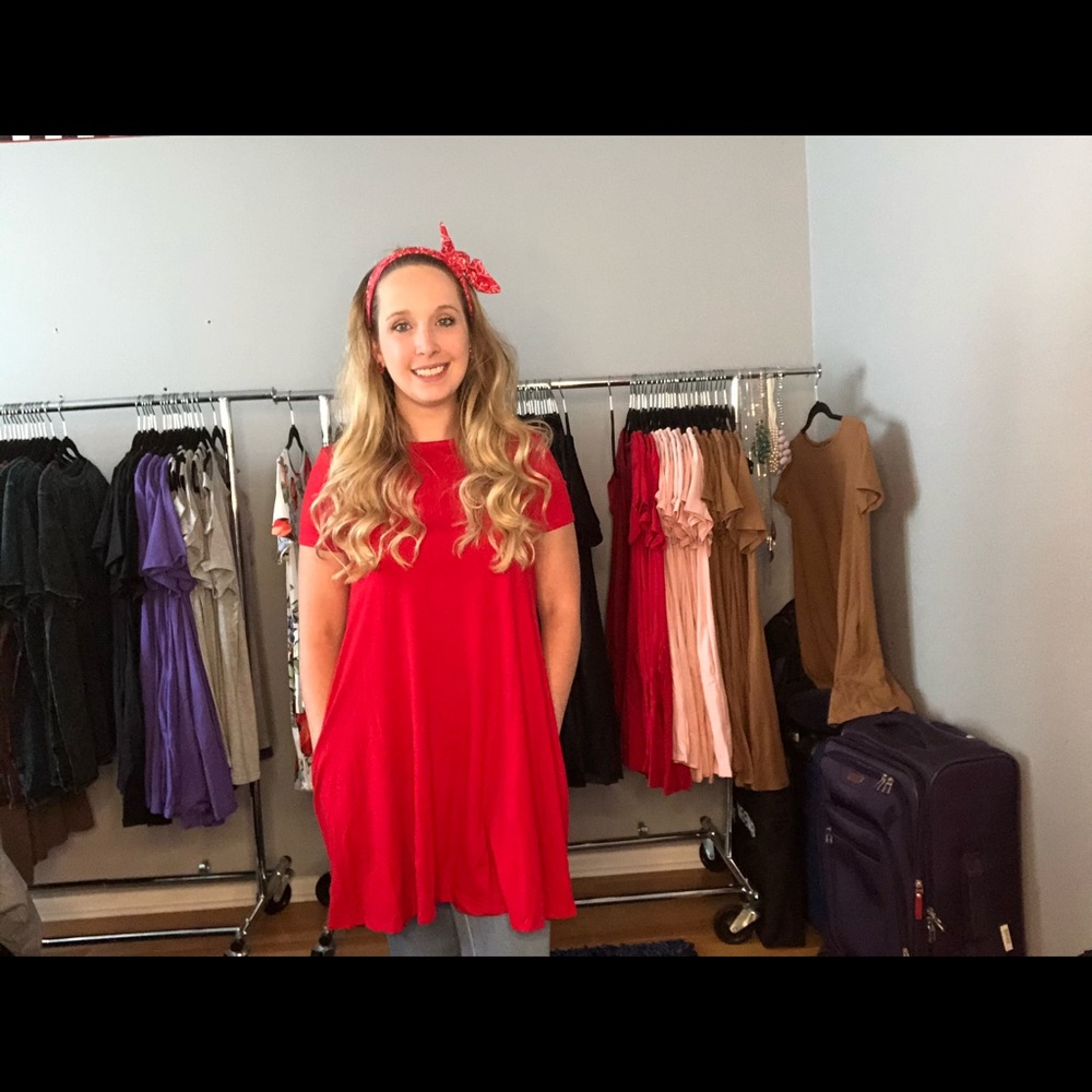 Tunic with Pockets - Picture 2 of 2